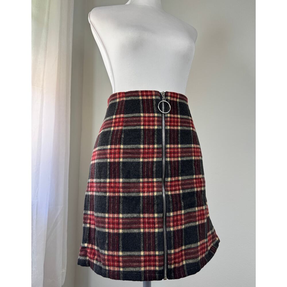 Active USA Gray, Red & Beige Full Zip Plaid Mini Skirt